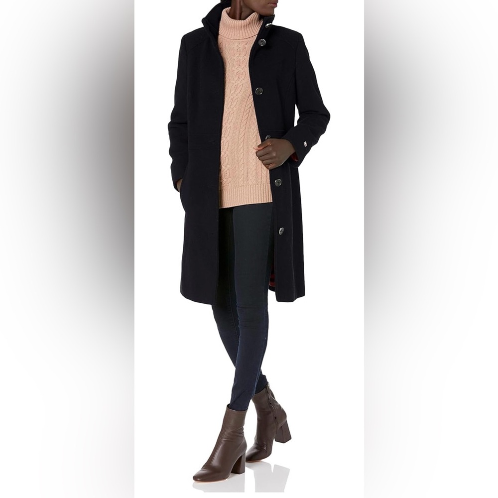Ladies XS (SM) high collared stadium coat